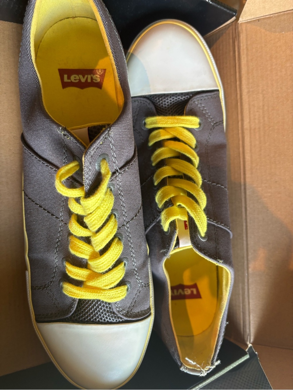 Levi's Men's Gray Canvas Sneakers with Bright Yellow Laces